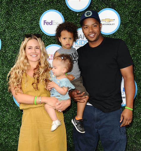 donald faison wife and children